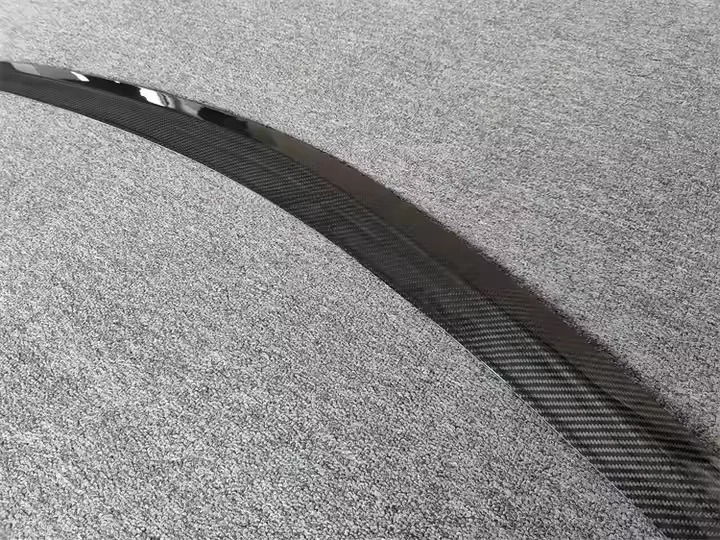 Topcar Spoiler Rear Wing High Quality Fast Delivery Dry Carbon Fiber Body Kits for  URUS